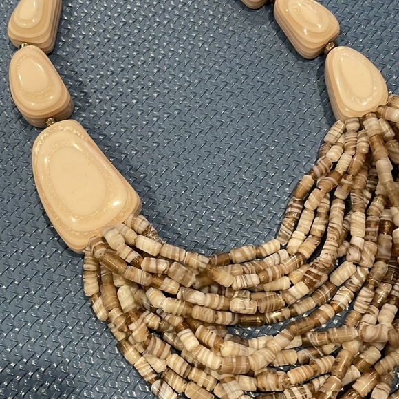 GUC Chico’s Chunky Mix Necklace - Picture 2 of 3